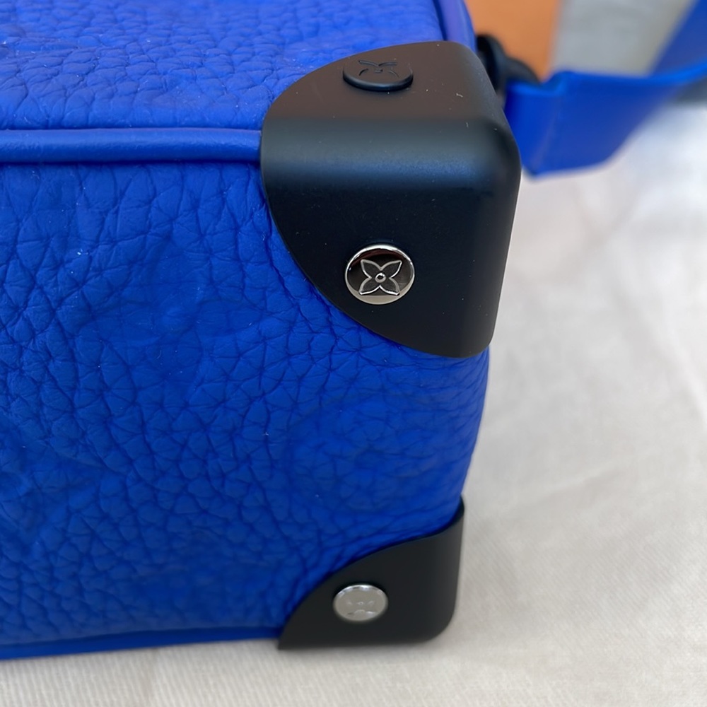 LIMITED EDITION LOUIS VUITTON MONOGRAM MINI SOFT TRUNK BAG - Picture 7 of 14